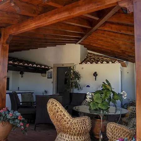 Casa Do Relogio 3*